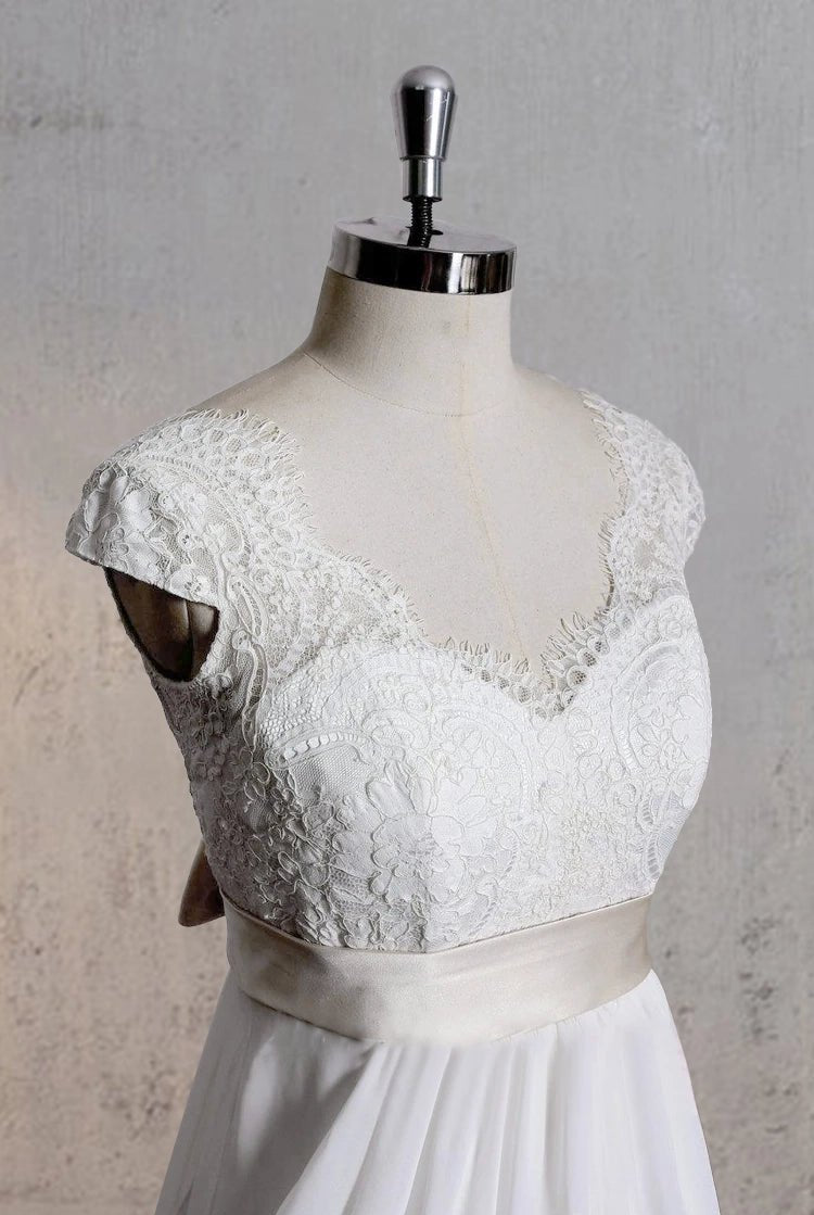 Special Design Lace Cap Sleeve Chiffon Skirt With Champagne Sash