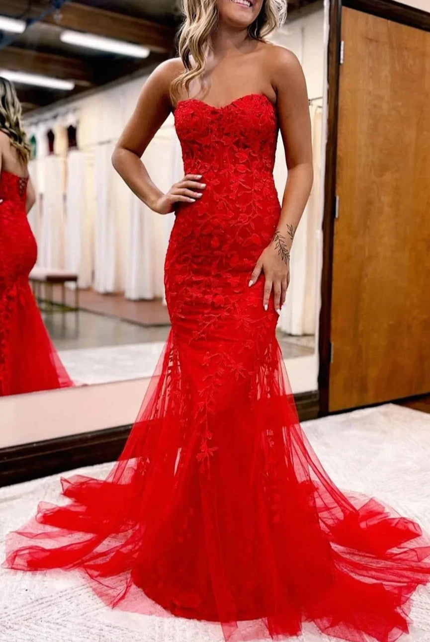 Pink Mermaid Sweetheart Neck Lace Long Prom Dress With Appliques - KissProm