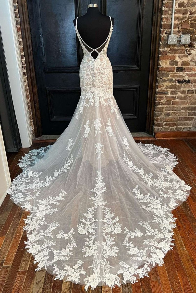 Off White Appliques Backless Mermaid Long Wedding Dress