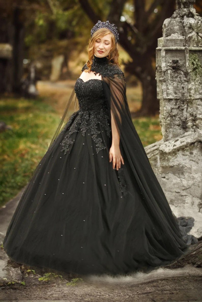 2024 New Black Crystals Appliques Tulle Sweetheart Long Wedding Dresses