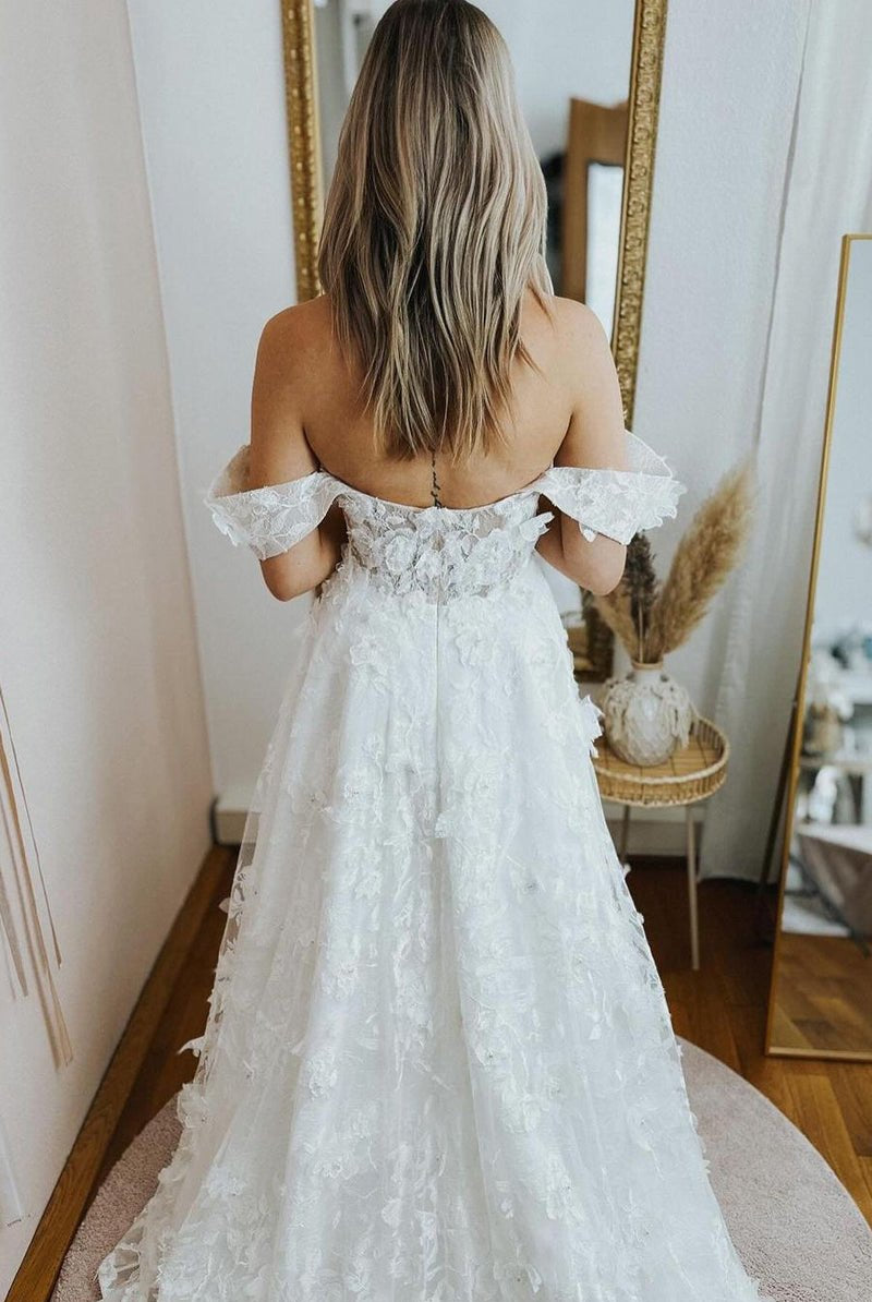 A-Line Sweetheart White Lace Wedding Dresses with Straps