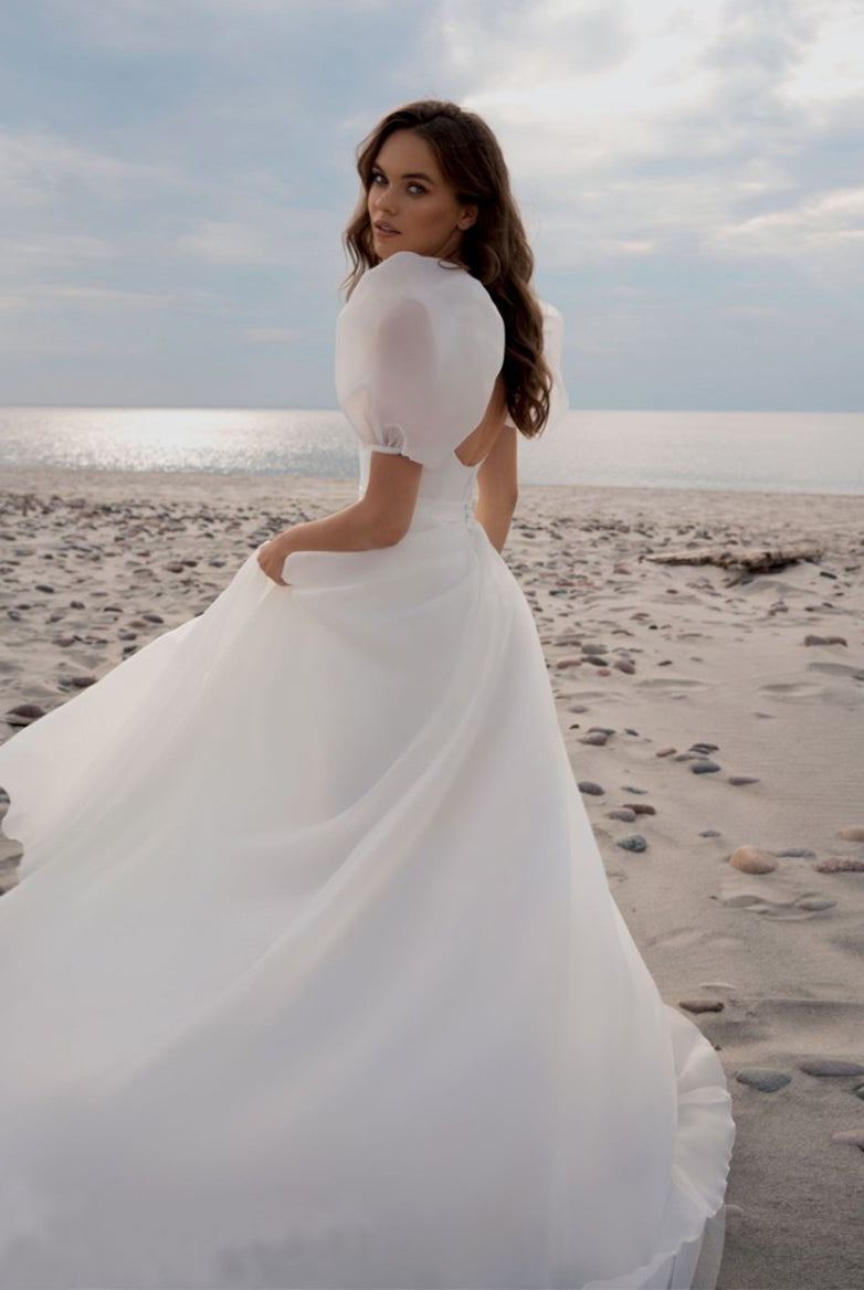 Charming A-Line Square Neck Short Sleeves Wedding Dresses with Train