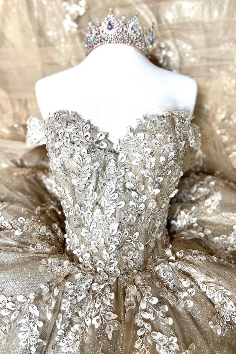 Alejandra | Glamorous Gold Sweetheart Quinceanera Dress with Cape Sleeves