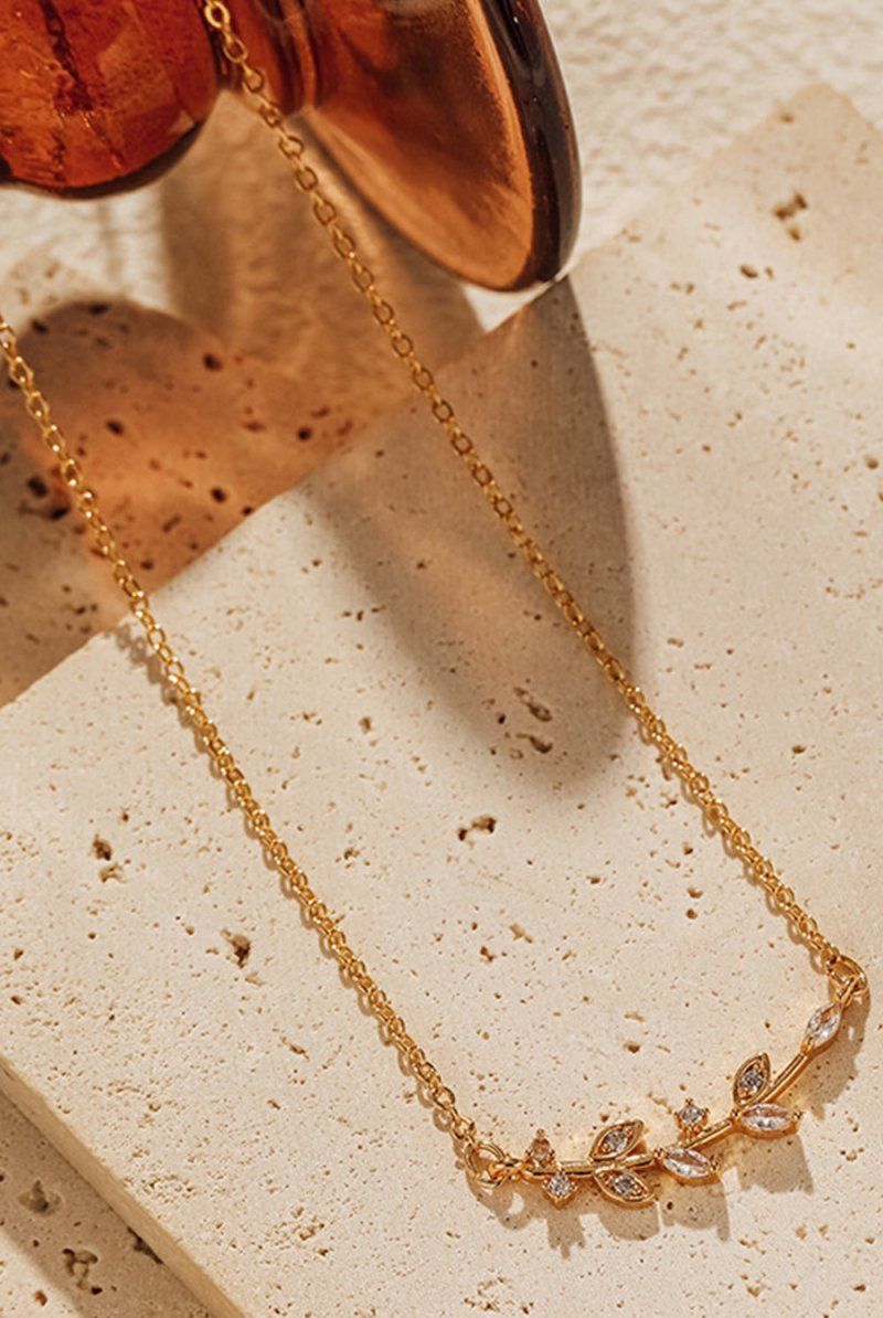 Leaf Pendant Zircon Necklace - KissProm