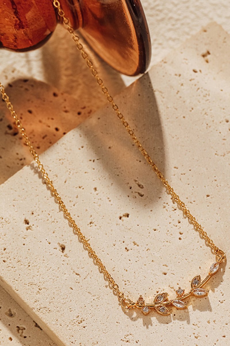 Leaf Pendant Zircon Necklace - KissProm