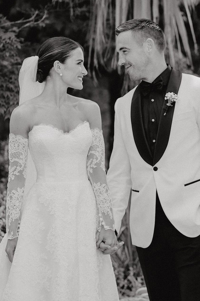 Vintage A-Line Sweetheart White Lace Wedding Dresses with Slit