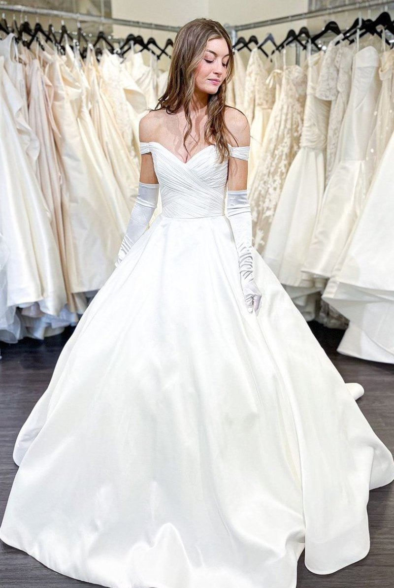 Vintage Off-the-Shoulder Bridal Ball Gown
