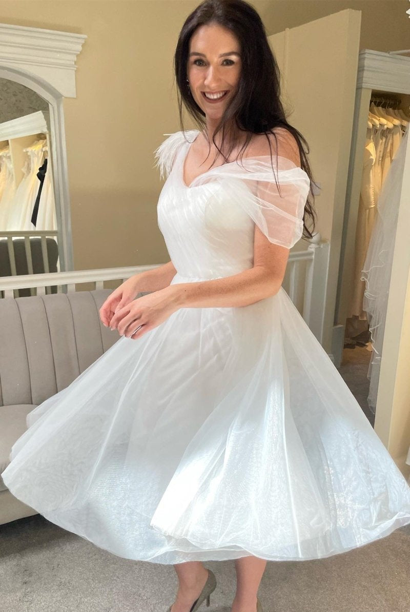 Asymmetrical Tulle A-Line Knee-Length Wedding Dress