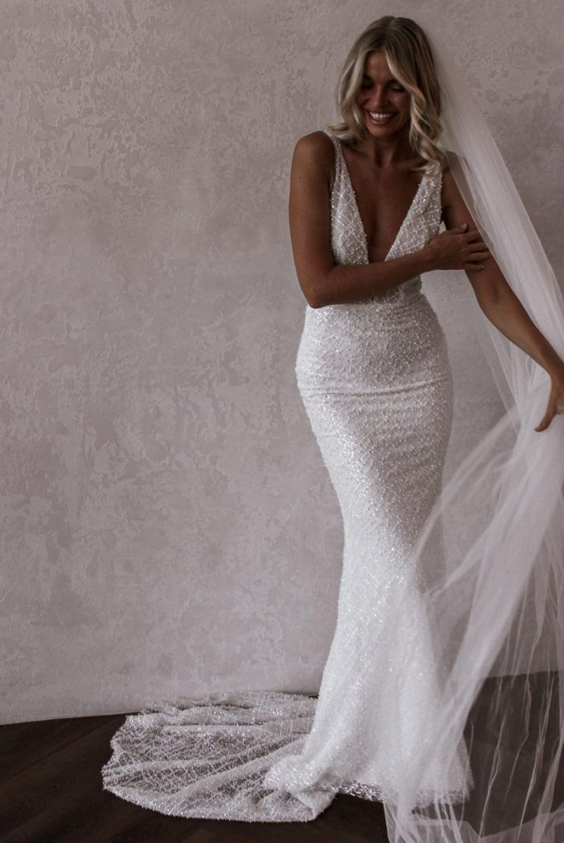 Sparkly Mermaid V Neck Sequins Lace Long Wedding Dresses