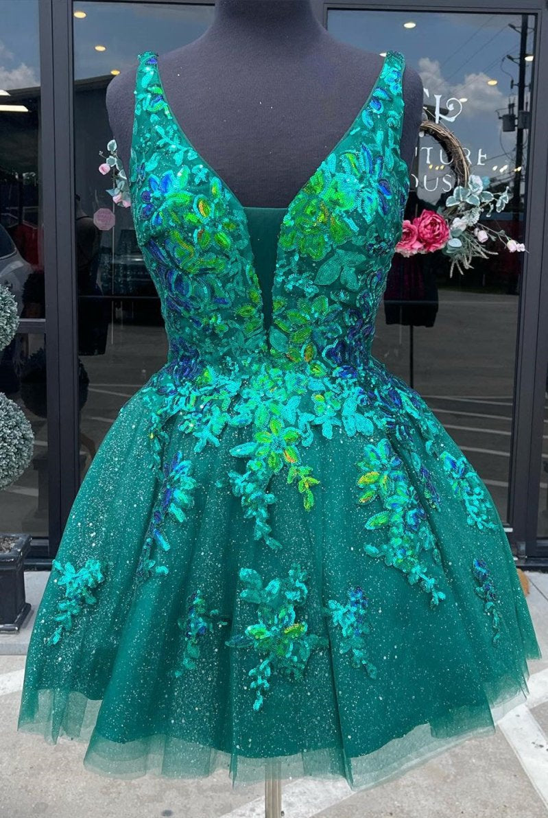 Davina | Lace Plunge V Backless A-Line Short Homecoming Dress