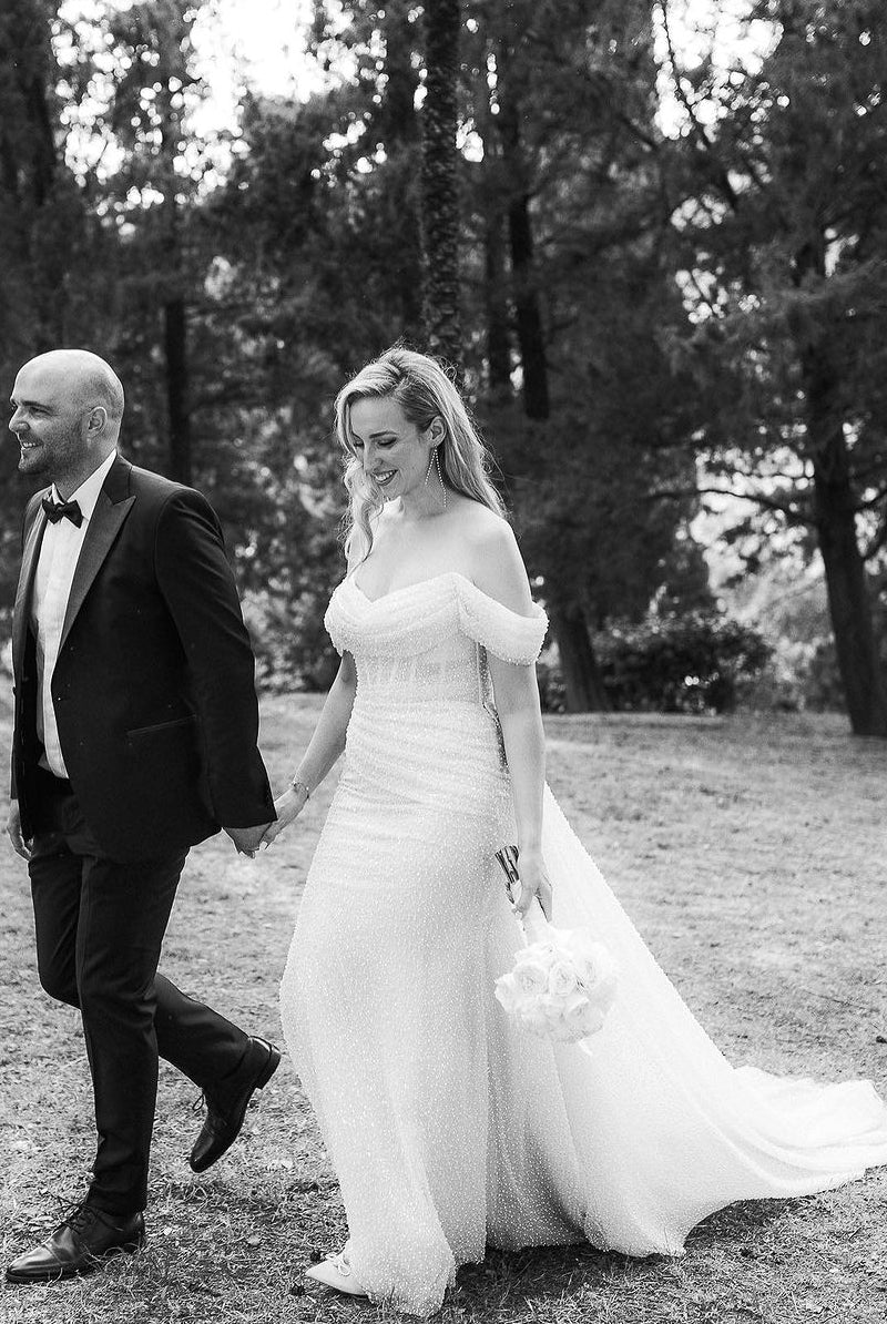 Sparkly Mermaid Off the Shoulder Sequins Wedding Dresses