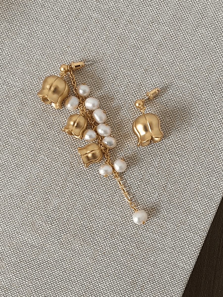 Asymmetric Tassel Flowers Pearl Long Earrings - KissProm