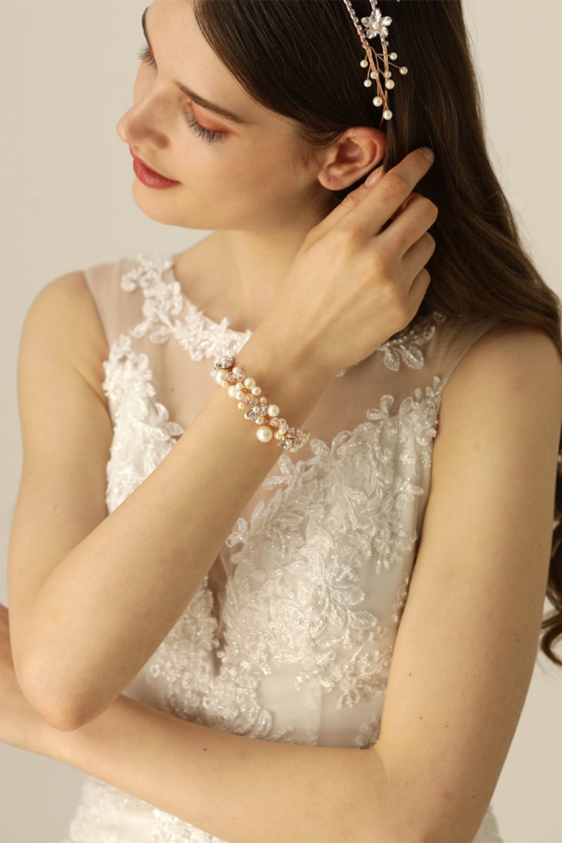 Bride and Bridesmaids Sisters Pearl Wrist - KissProm