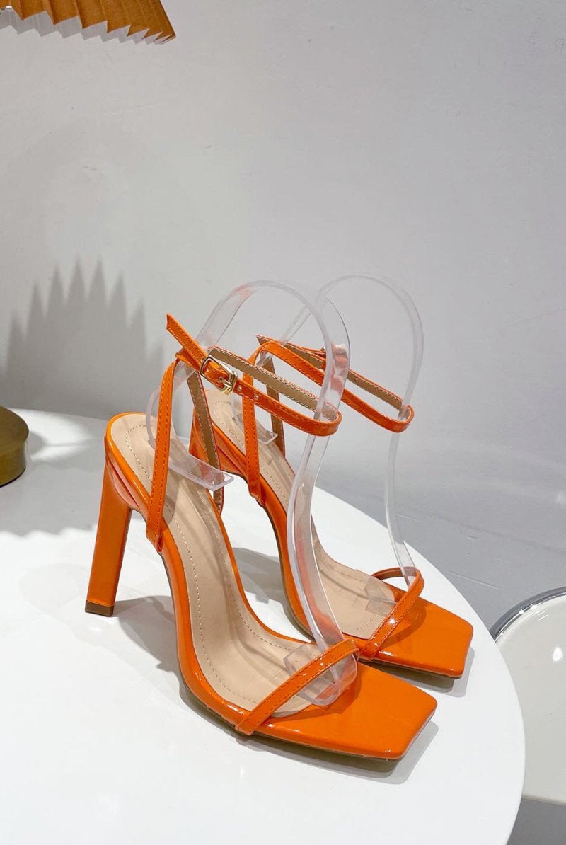 One Word Square Head Thick High Heels - KissProm