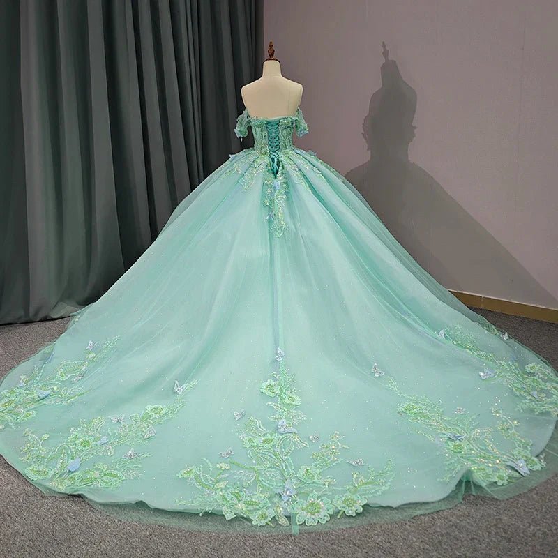 Exquisite Princess Ball Gown Cap sleeve Quinceanera Dresses with 3D Appliques