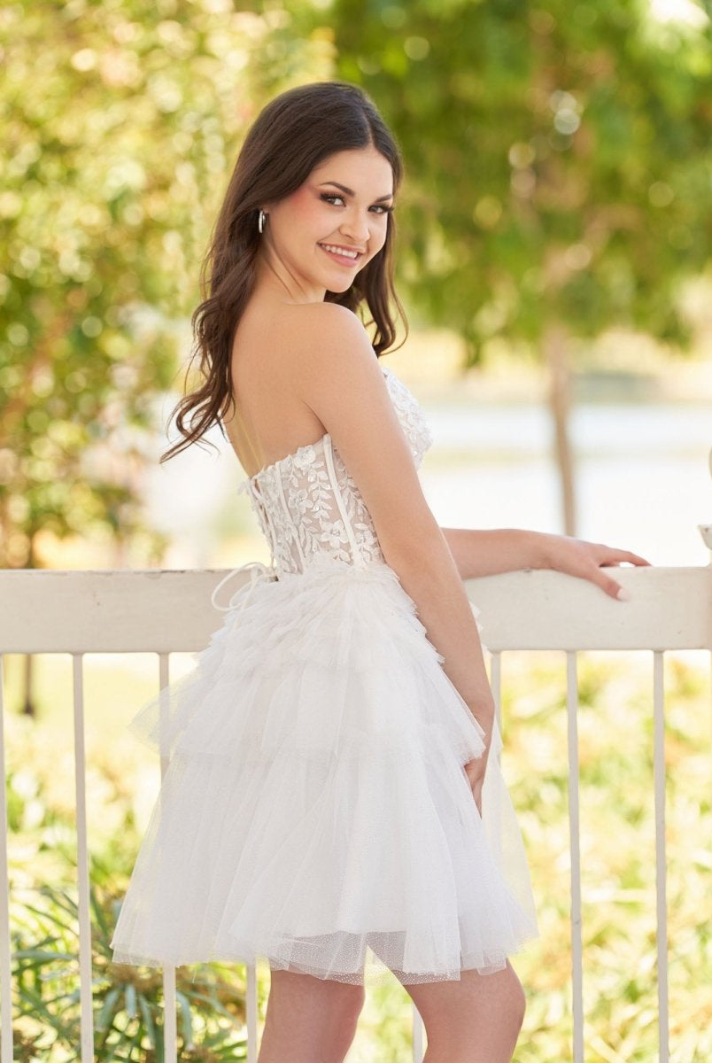 Ivy | A-Line Sweetheart Lace Short Homecoming Dress