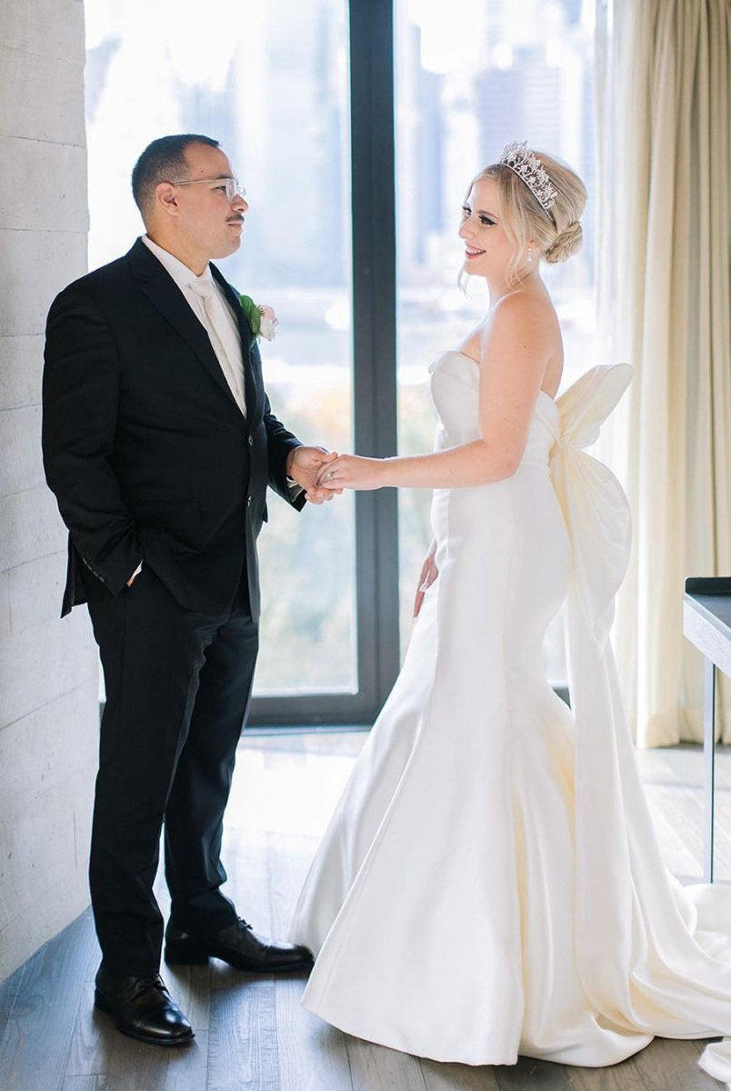 Mermaid Strapless Satin Wedding Dresses With Bow-Knot White Wedding Dress