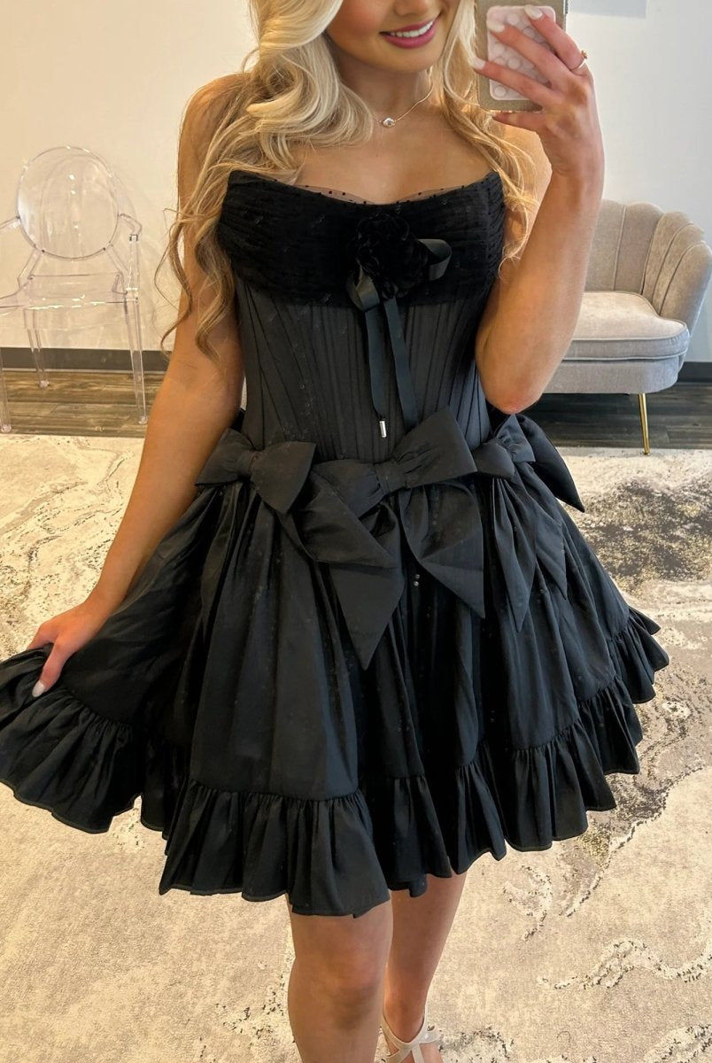 Vaila | Black - Strapless Satin Ruffles A-Line Homecoming Dress With Bow