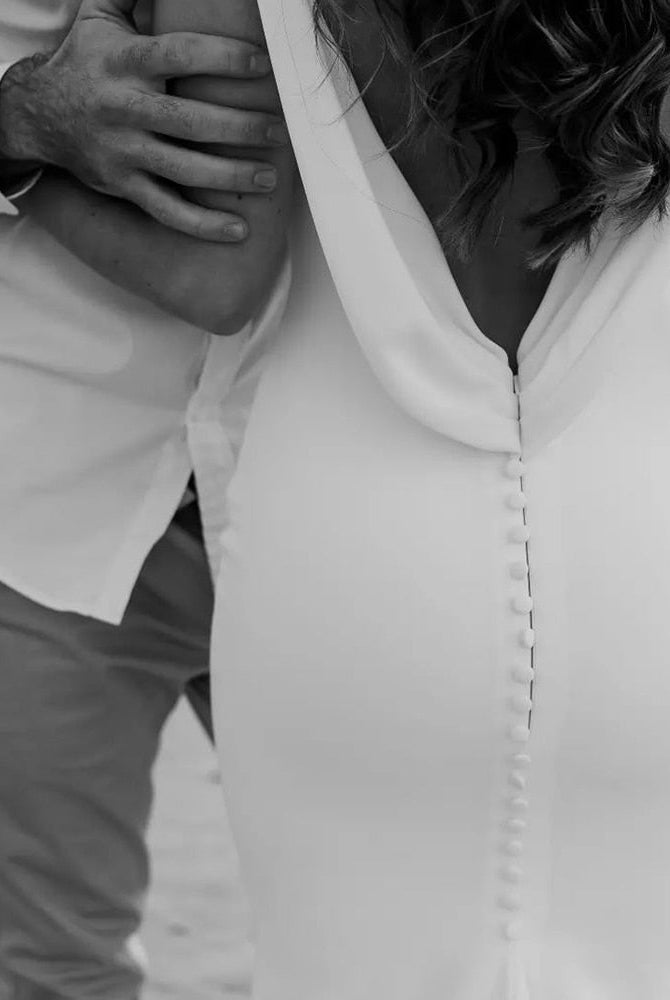 Mermaid Chiffon Detachable Drape Back V-neck Satin Wedding Dresses