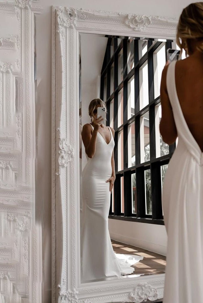 Mermaid Chiffon Detachable Drape Back V-neck Satin Wedding Dresses