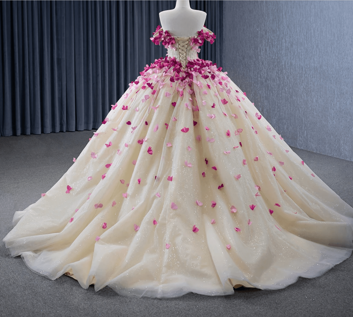 Romantic Heart Off-the-Shoulder Tulle Quinceañera Dress