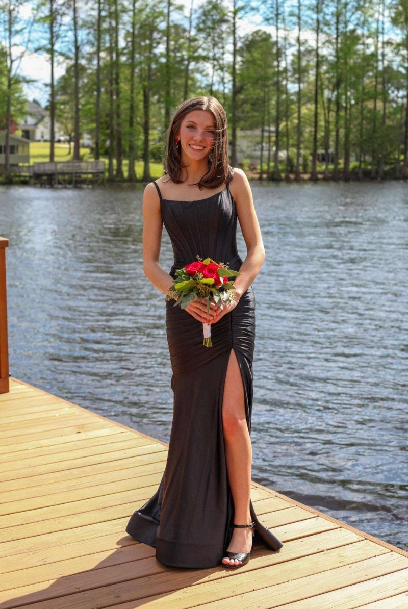 Addilynn| Mermaid Scoop Neck Satin Prom Dress with Slit