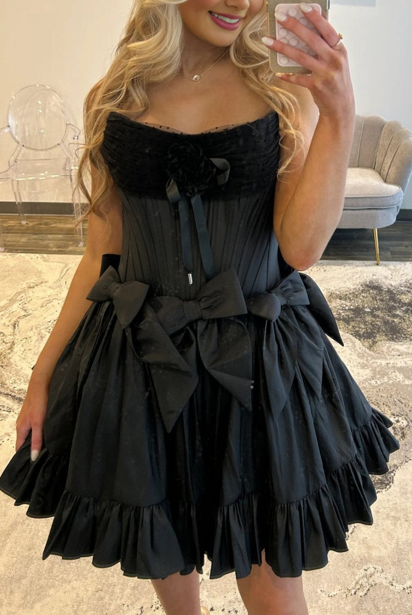 Vaila | Black - Strapless Satin Ruffles A-Line Homecoming Dress With Bow