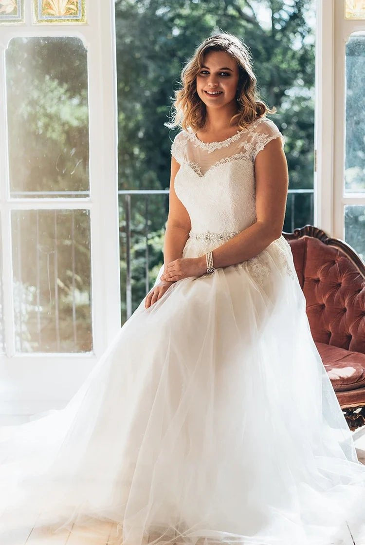 A-Line Scoop Neck Short Sleeve Tulle Low-V Back Waist Jewellery Wedding Dress