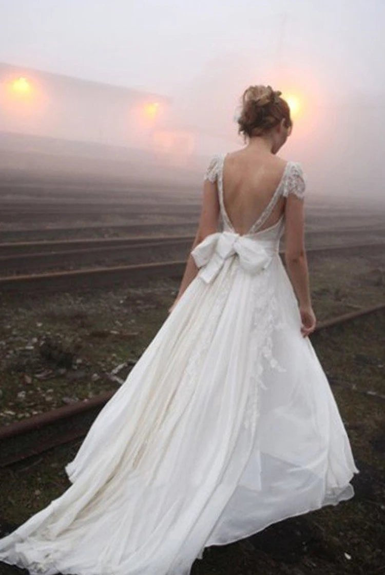 A-line Princess V-neck Floor-length Cap Sleeve Lace Chiffon Wedding Dresses