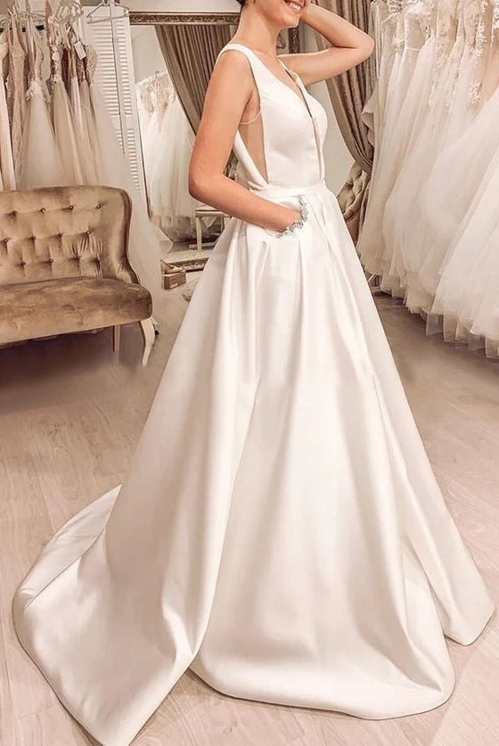 Elegant A-line Sleeveless V-Back Satin Bridal Dresses with Pockets