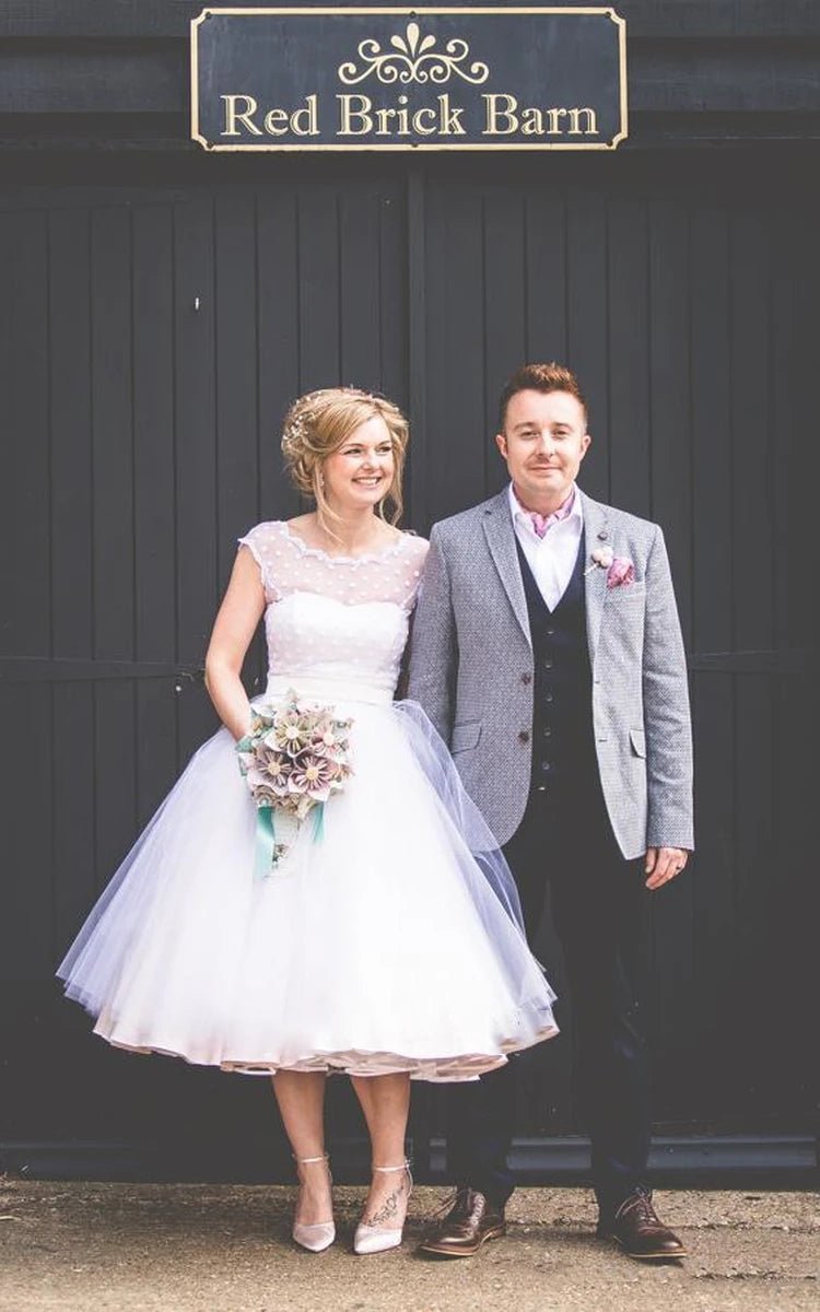 A-Line Short Sleeveless Bell Cap Bat Ribbon Zipper Tulle Lace Dress