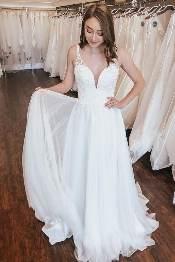 A-line Open Back Spaghetti Straps Sleeveless Lace Tulle Wedding Dress