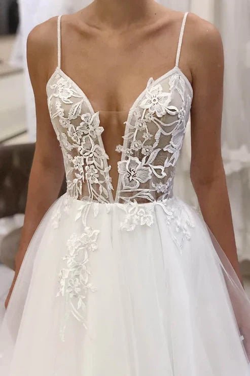 A-Line Spaghetti Straps Tulle Appliques Rustic Wedding Dress