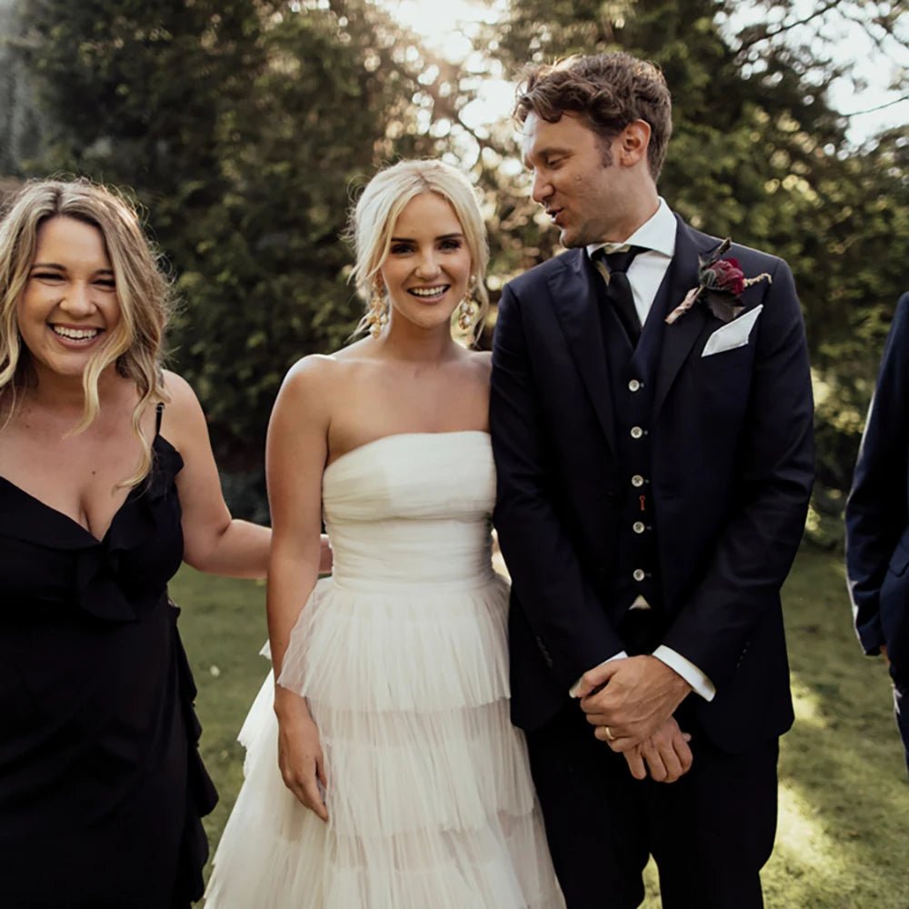 Sleeveless A Line Strapless Bohemian Tiered Tulle Wedding Dresses