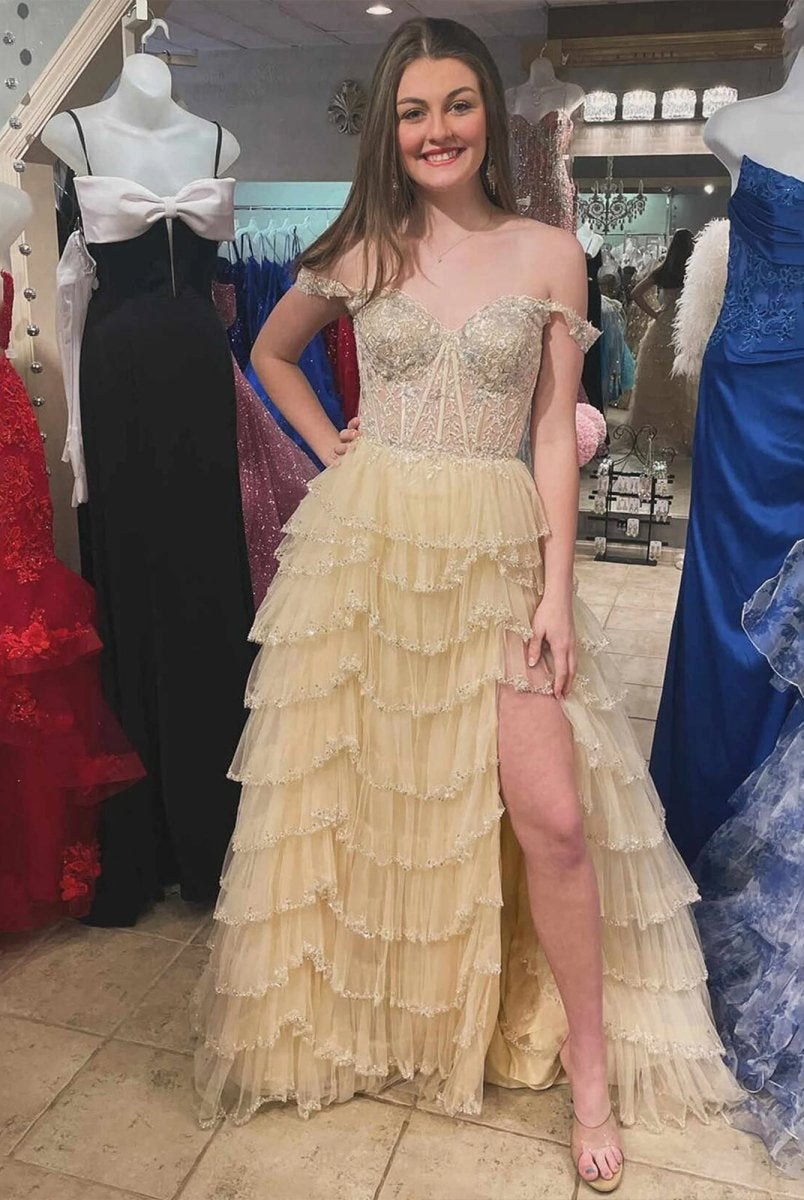 Scout | A-Line Sweetheart Champagne Tulle Prom Dresses with Appliques