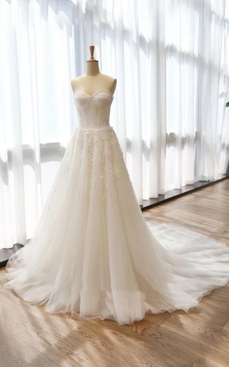 A-Line Sweetheart Sleeveless Zipper Beading Tulle Appliqued Wedding Dress