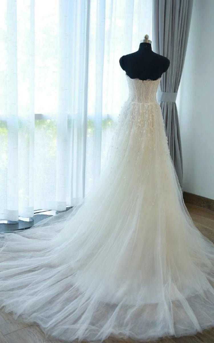 A-Line Sweetheart Sleeveless Zipper Beading Tulle Appliqued Wedding Dress