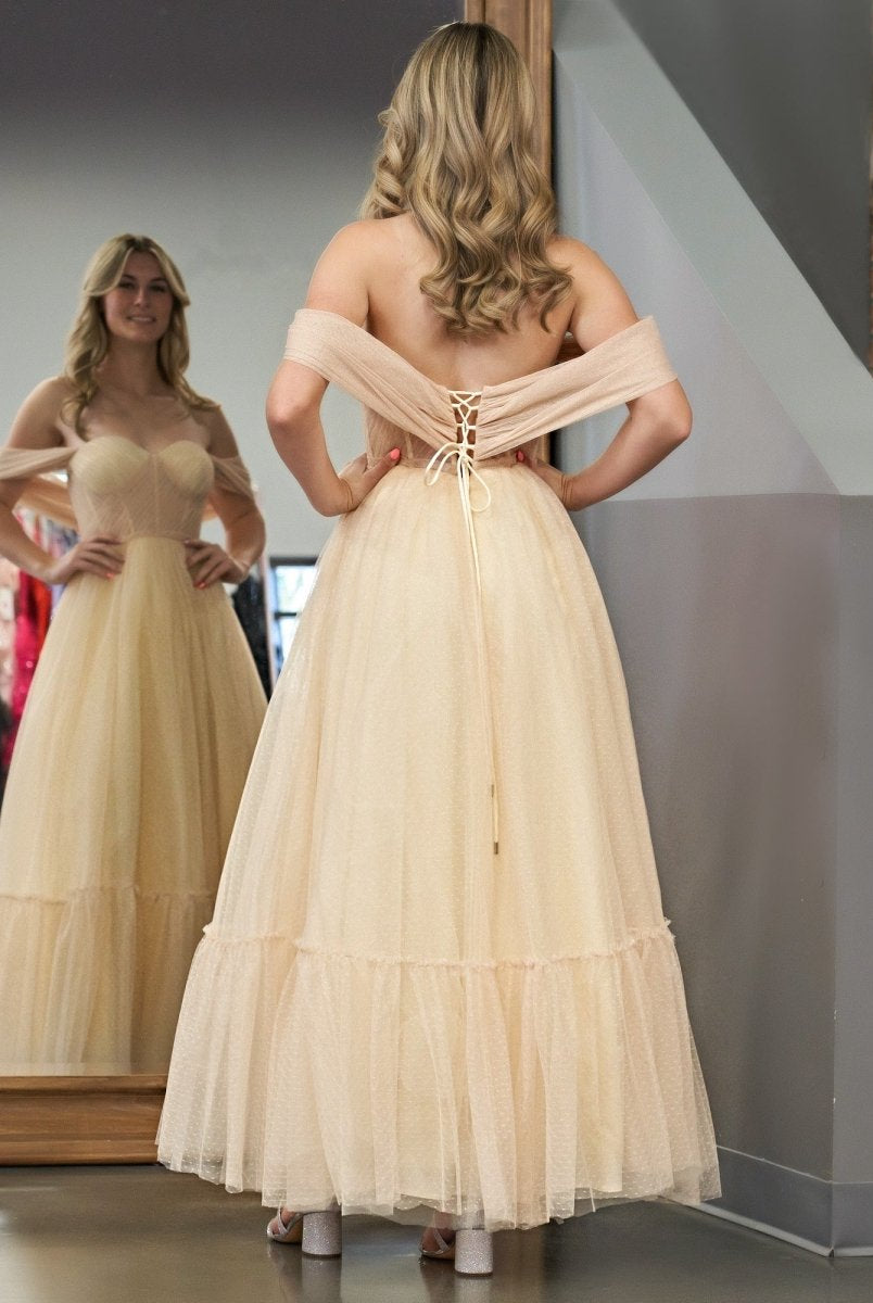 Nova | A-Line Tulle Sweetheart Tea-Length Homecoming Dress