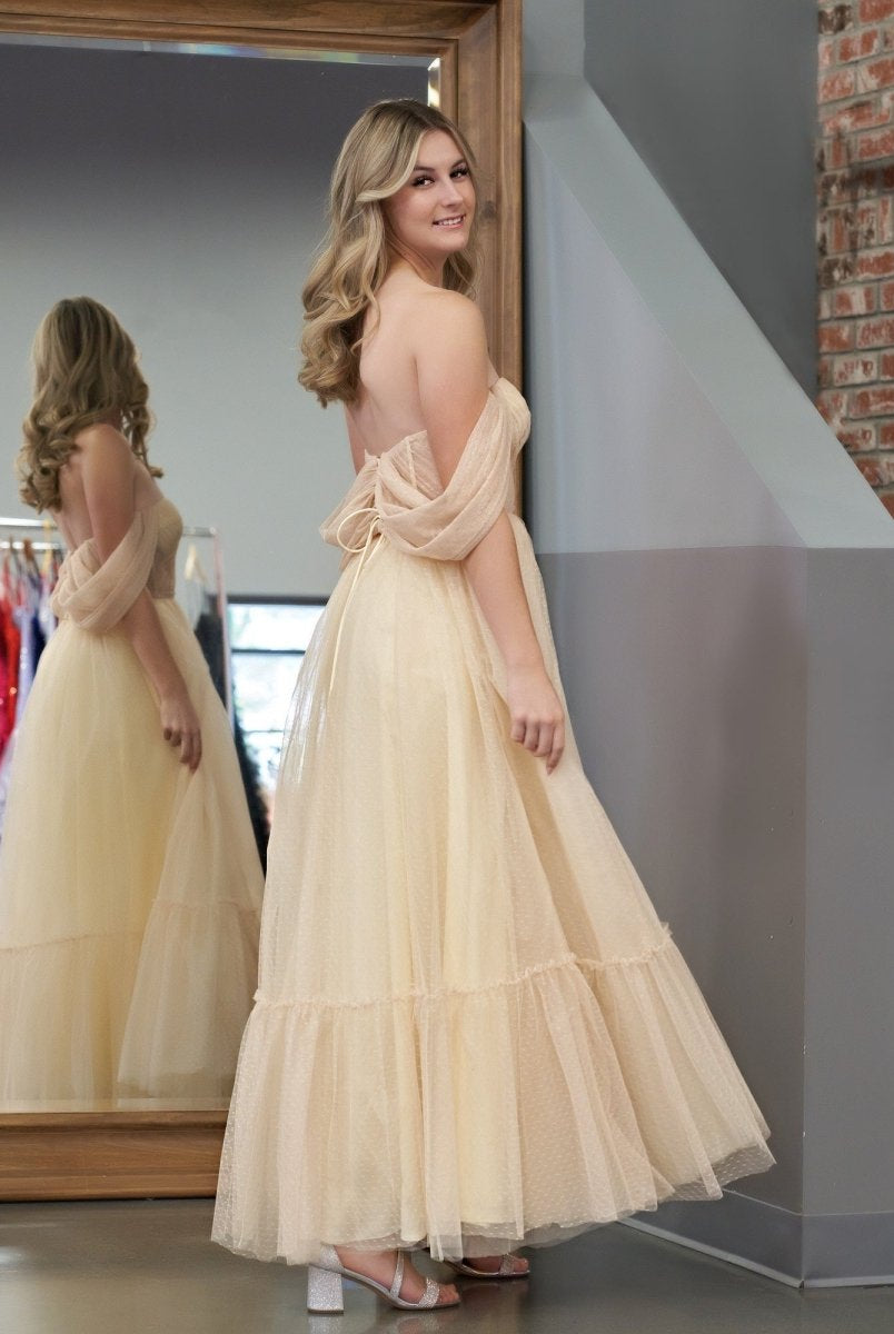 Nova | A-Line Tulle Sweetheart Tea-Length Homecoming Dress