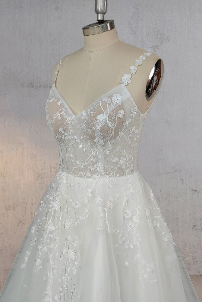 A-Line White Flower Appliqued Tulle Wedding Dress