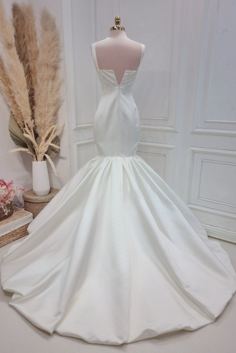 Mermaid Simple Satin White Wedding Dress Sweep Train Bridal Gown