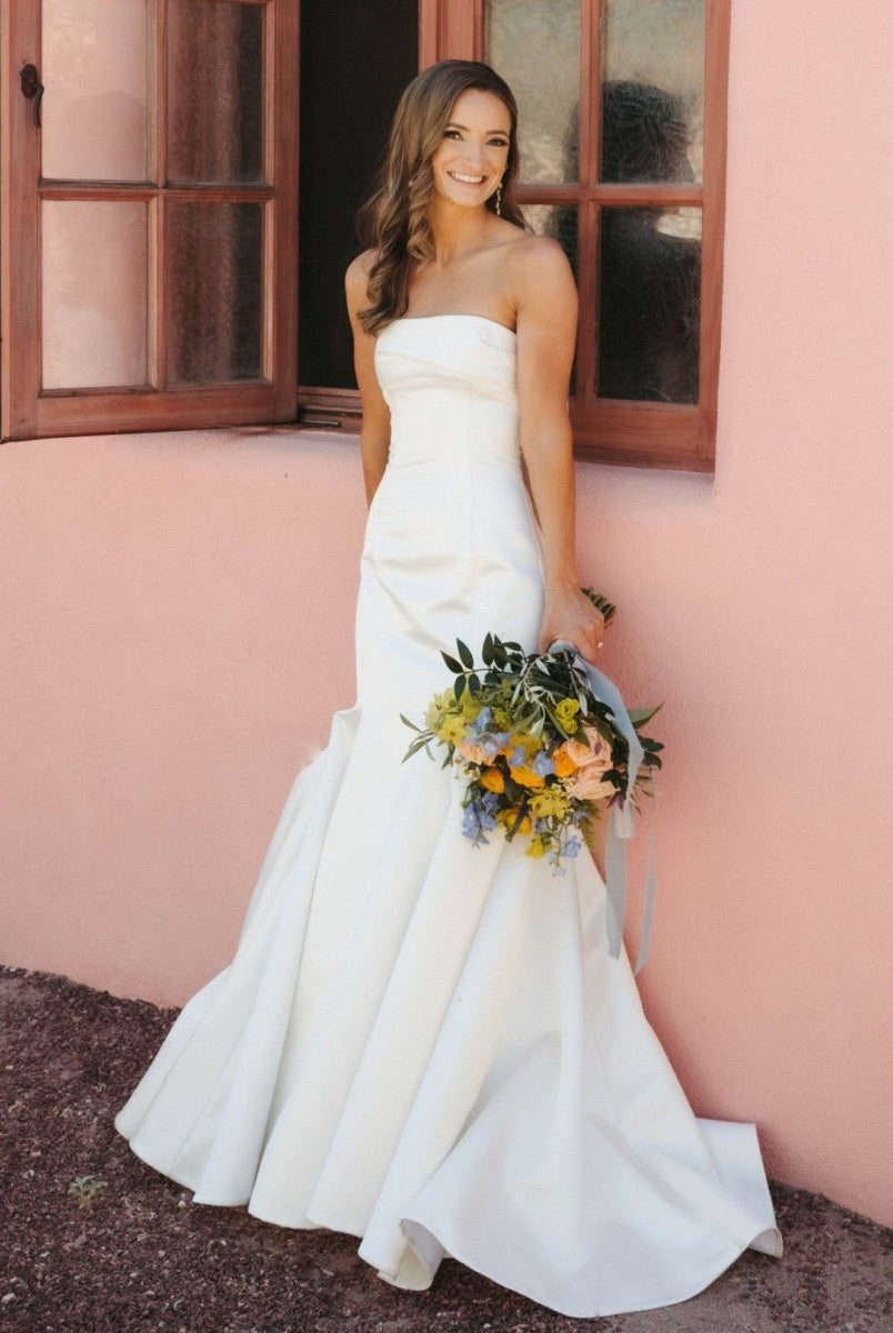 Elegant Mermaid Strapless Satin Sleeveless Wedding Dresses - KissProm