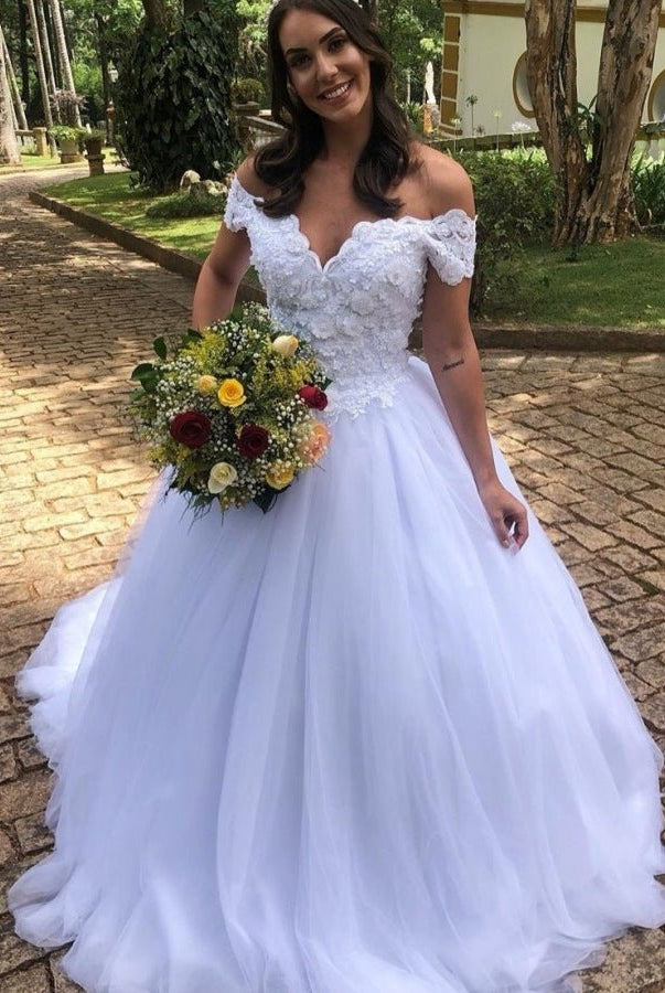 Off-the-shoulder Lace Appliques A-Line White Tulle Bridal Wedding Gown