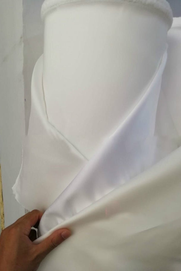 Off-the-shoulder Lace Appliques A-Line White Tulle Bridal Wedding Gown