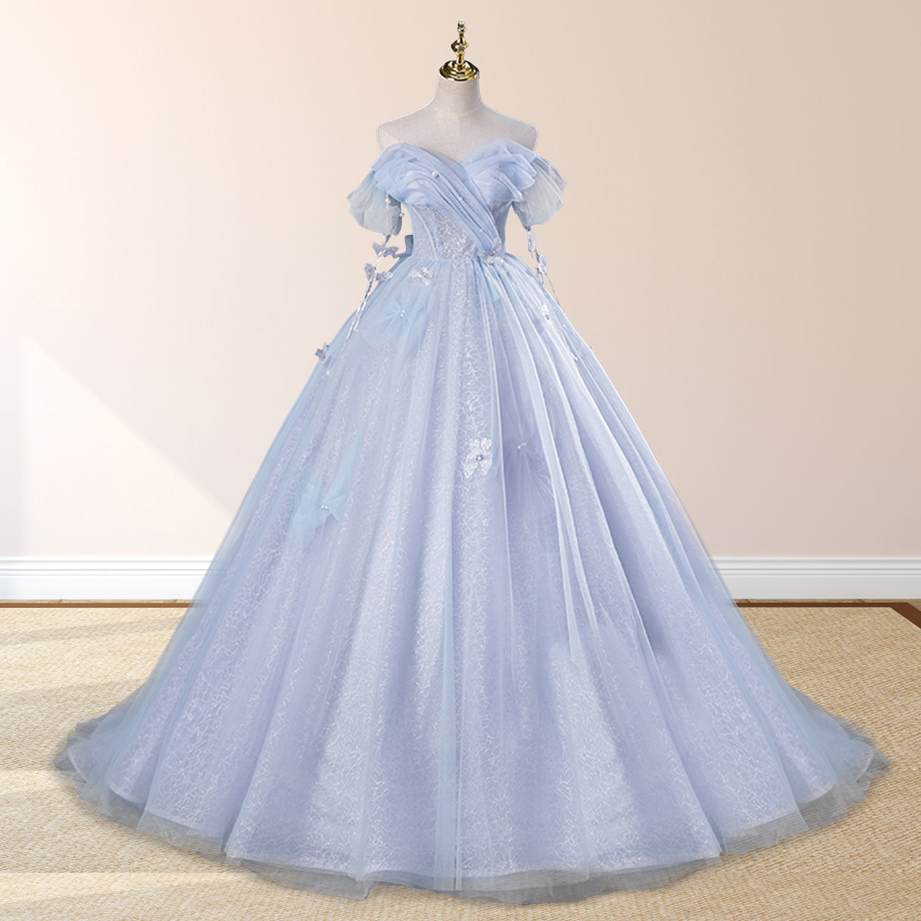 Ball-Gown Tulle Sweetheart Floor-Length Pearls Butterflies Quinceañera Dress with Appliqued