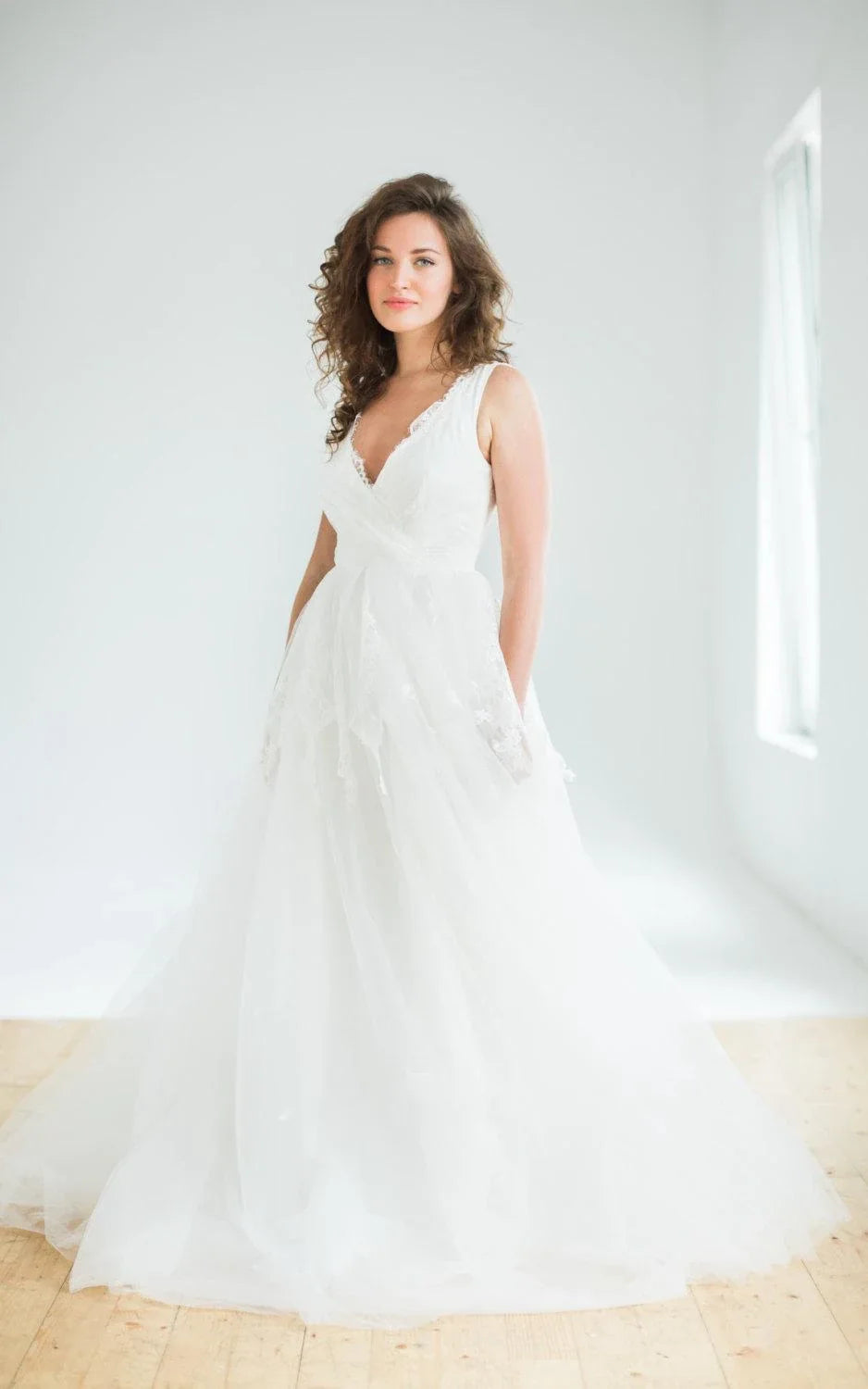 A-Line Sleeveless V-Neck Lace Satin Weddig Dress A-Line Sleeveless V-Neck Lace Satin Weddig Dress