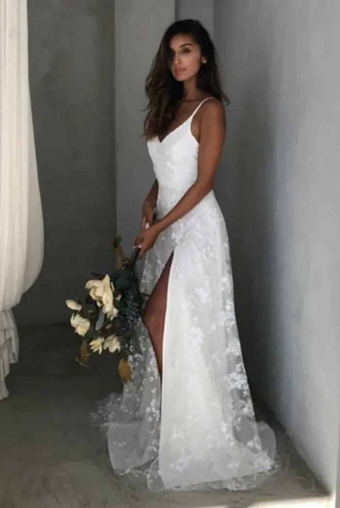 Beach V-Neck Sparkly Lace Wedding Dresses With Split Front