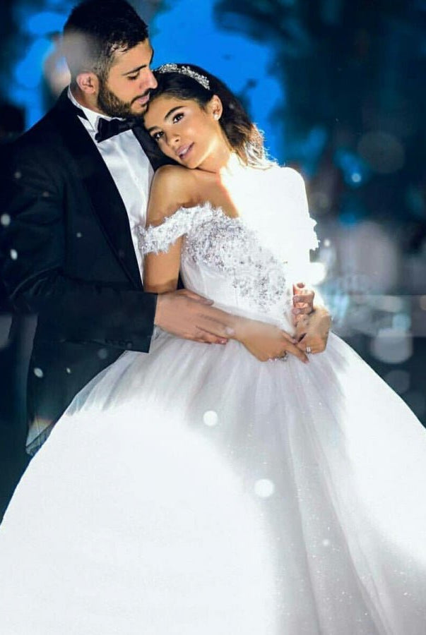 Sleeveless Beading Off-the-Shoulder Ball Gown Wedding Dress with Train