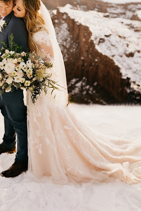 Gorgeous Boho Lace Long-Sleeves Mermaid Appliques Wedding Dress