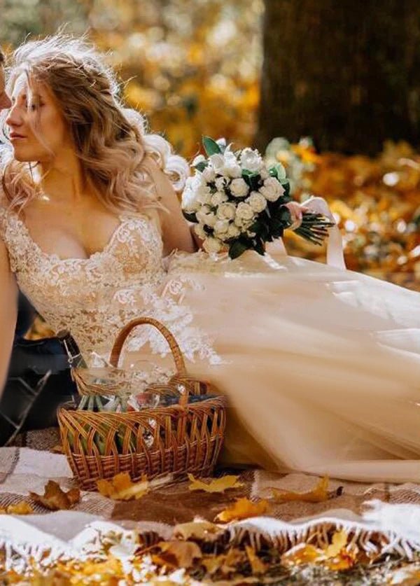 Champagne Corset Lace Appliques Tulle Wedding Dresses Floor Length Without Train - KissProm